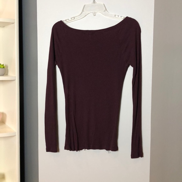 Stretchy off the shoulder long sleeve top - Picture 4 of 5